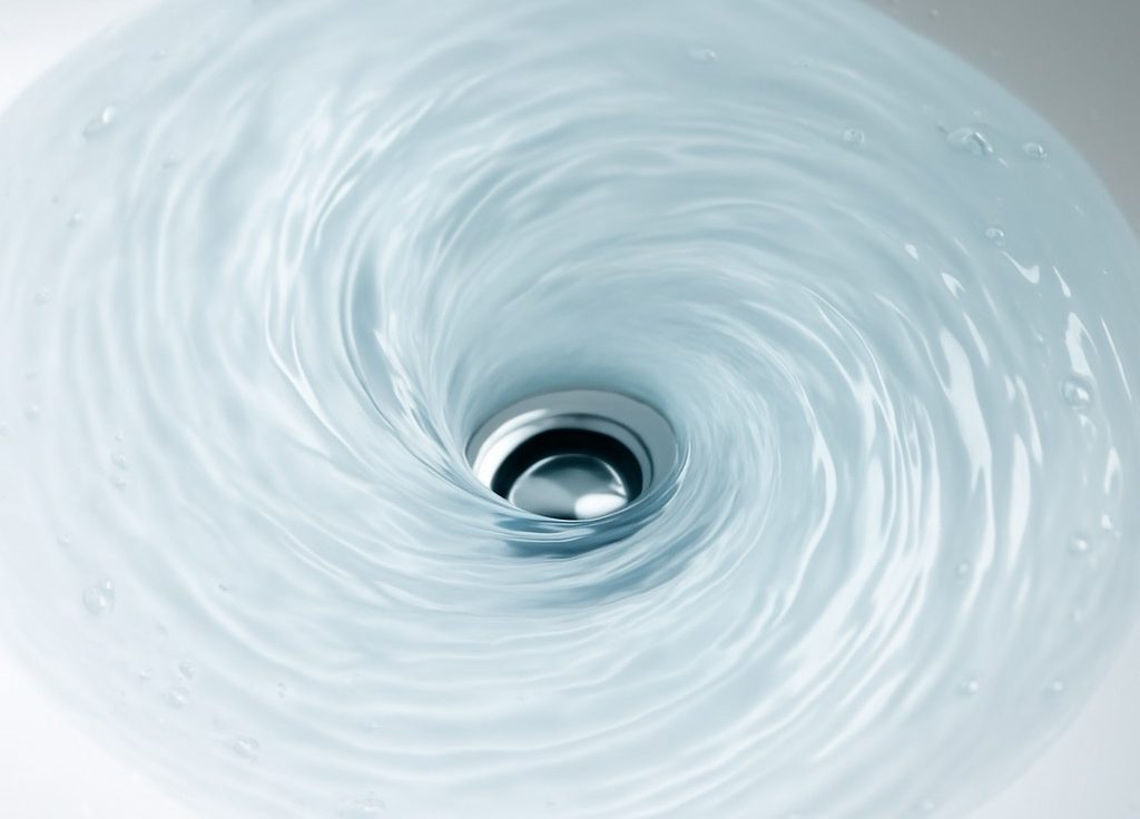Pourquoi l’eau s’écoule-t-elle en spirale ?